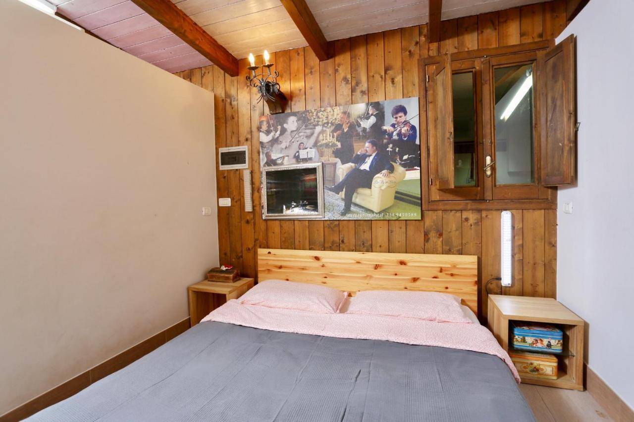 Music House A Castellana Grotte Confinante Via Per Turi 500M Dalle Grotte Luaran gambar